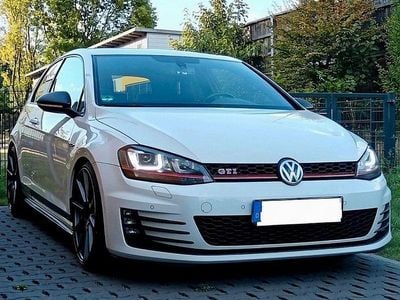 Gebraucht VW Golf VII GTI 230 PS (169 kW) 2015 Weiß Limousine