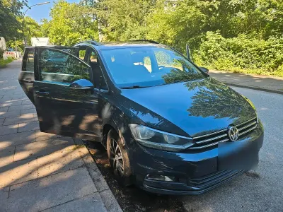 Gebraucht VW Touran 116 PS (85 kW) 2017 Silber Van / Kleinbus