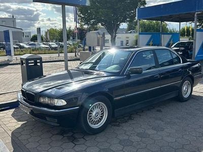 BMW 735