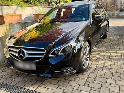 Gebraucht Mercedes E220 Edition 170 PS (125 kW) 2016 Schwarz Kombi