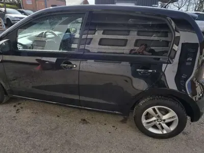 Używany Seat Mii FR-Line 75 KM (55 kW) 2016 Czarny Hatchback