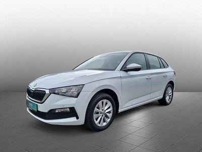 Moonweiss metallic Gebraucht 2023 Skoda Scala Ambition Kleinwagen | 19.480 € (Guter Preis)