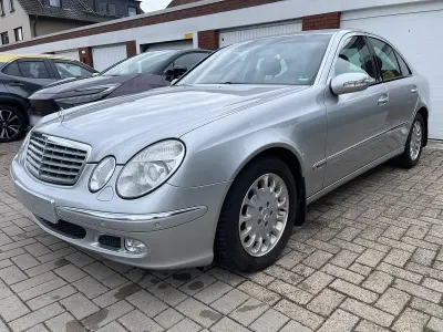 Gebraucht Mercedes E240 175 PS (128 kW) 2003 Grau Limousine