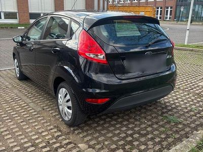 Gebraucht Ford Fiesta Trend 82 PS (60 kW) 2011 Schwarz Kleinwagen