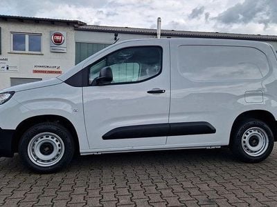 Neu Fiat Doblò 110 PS (80 kW) 2026 Weiß Van / Kleinbus