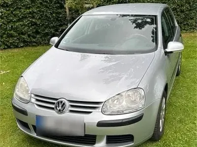 Gebraucht VW Golf V 90 PS (66 kW) 2004 Silber Kleinwagen