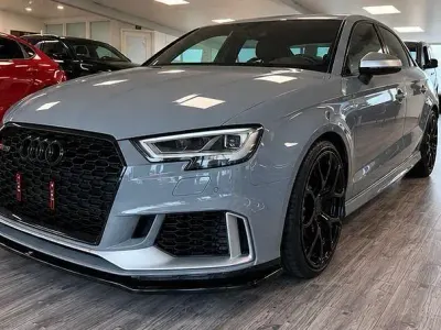 Gebraucht Audi RS3 Sport 400 PS (294 kW) 2018 Grau Limousine