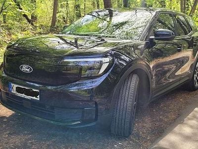 Second-hand Ford Explorer Extended Range 210 kW (286 CP) 2025 Negru SUV