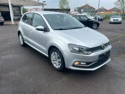 Gebraucht VW Polo Comfortline 75 PS (55 kW) 2014 Reflexsilber metallic Kleinwagen