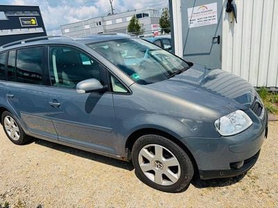 Grau Gebraucht 2003 VW Touran Highline Van / Kleinbus | 999 € (Superpreis)