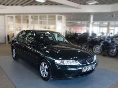 Gebraucht Opel Vectra Comfort 136 PS (100 kW) 1999 Dschungelgrün (metallic) Limousine