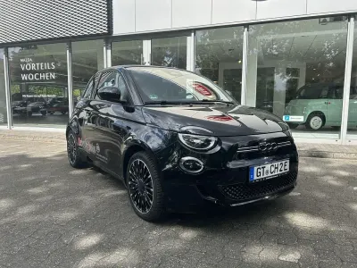 Gebraucht Fiat 500e Icon 86 kW (118 PS) 2021 Schwarz Cabrio