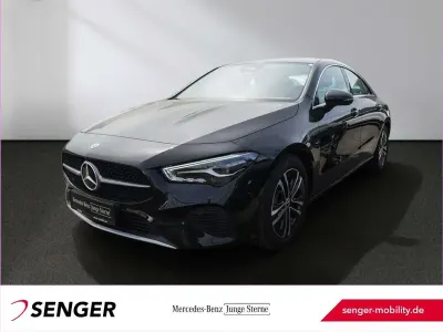 Używany Mercedes CLA200 163 KM (119 kW) 2024 Czarny Sedan/Limuzyna