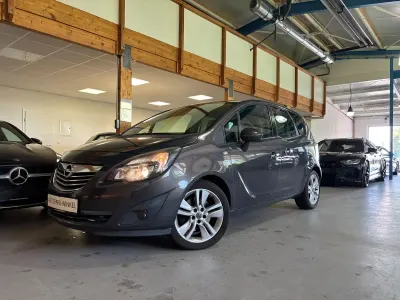 Gebraucht Opel Meriva Innovation 140 PS (102 kW) 2013 Grau Van / Kleinbus