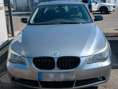 Gebraucht BMW 520 170 PS (125 kW) 2004 Silber Limousine