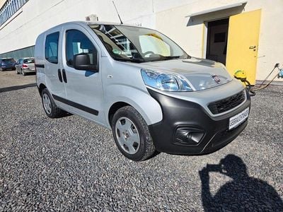 Gebraucht Fiat Fiorino 80 PS (58 kW) 2021 Silber Van / Kleinbus