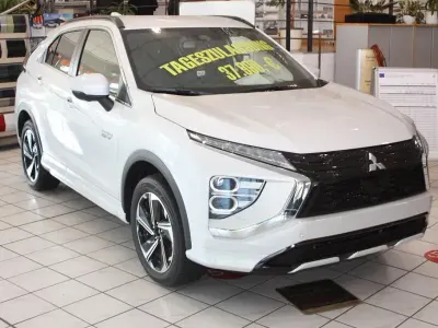 Neu Mitsubishi Eclipse Cross Plus 98 PS (72 kW) 2025 Weiß SUV