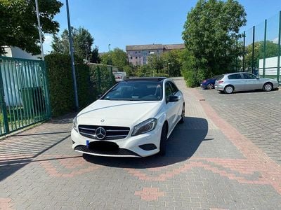 Gebraucht Mercedes A200 Urban 156 PS (114 kW) 2014 Weiß Limousine