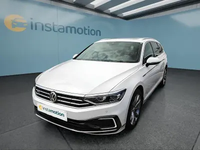Gebraucht VW Passat 218 PS (160 kW) 2020 Weiß Kombi