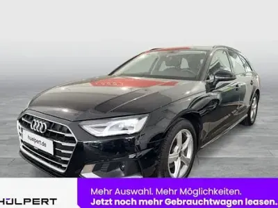 Gebraucht Audi A4 Advanced 163 PS (119 kW) 2022 Mythosschwarz metallic Kombi