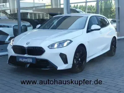 Usata BMW 120 M Sport 170 CV (125 kW) 2025 Bianco Utilitaria