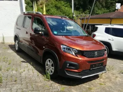 Gebraucht Peugeot Rifter Allure 131 PS (96 kW) 2020 Braun Van / Kleinbus