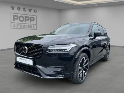 Gebraucht Volvo XC90 Ultimate 235 PS (172 kW) 2022 Onyx black / metallic SUV