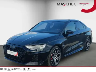Gebraucht Audi RS3 Sport 400 PS (294 kW) 2026 Mythosschwarz metallic Limousine
