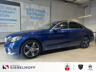 Gebraucht Mercedes C300 Avantgarde 245 PS (180 kW) 2020 Blau Limousine