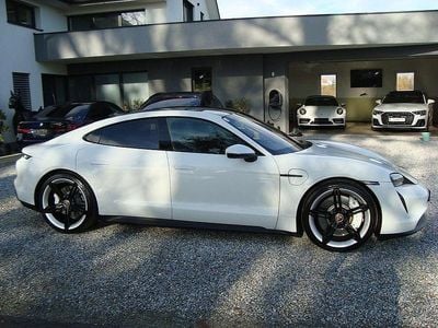 Porsche Taycan 4S