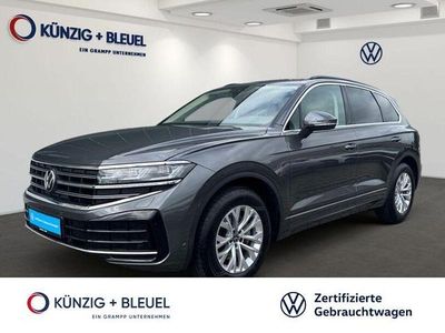 Siliziumgrau metallic Gebraucht 2024 VW Touareg Elegance SUV | 58.990 €