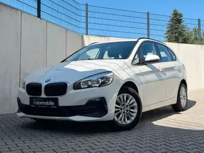 Gebraucht BMW 218 Advantage 150 PS (110 kW) 2019 Weiß Kombi