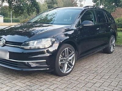 Gebraucht VW Golf VII Trendline 116 PS (85 kW) 2018 Schwarz Kombi