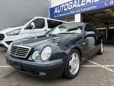 Gebraucht Mercedes CLK200 136 PS (100 kW) 1998 Schwarz Cabrio