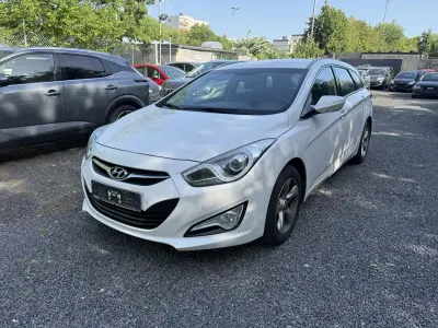 Gebraucht Hyundai i40 Style 177 PS (130 kW) 2015 White crystal / mic Kombi
