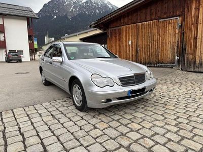 Usata Mercedes C180 Classic 129 CV (94 kW) 2002 Argento Berlina