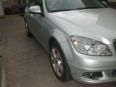 Mercedes C200