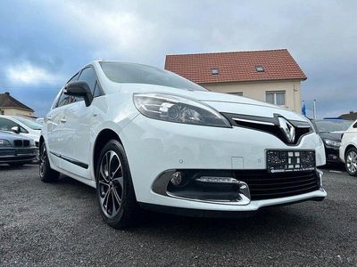 Weiß Gebraucht 2015 Renault Scénic III Van / Kleinbus | 7.990 € (Etwas zu teuer)