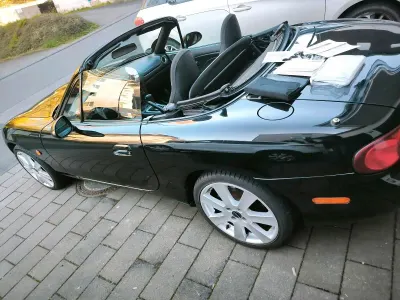 Usata Mazda MX5 139 CV (102 kW) 2001 Nero Cabrio