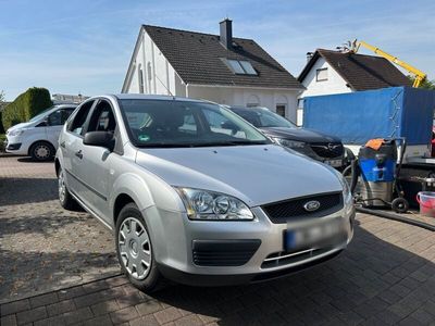 gebraucht Ford Focus 1.6 Trend Trend