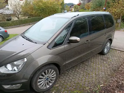 Gebraucht Ford Galaxy 160 PS (117 kW) 2014 Grün Van / Kleinbus