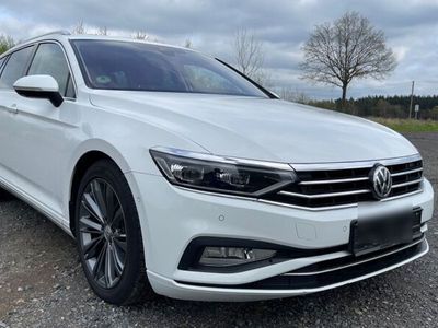 gebraucht VW Passat Variant 2.0 TDI SCR 140kW DSG Eleganc...