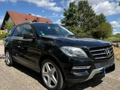 Gebraucht Mercedes ML350 258 PS (189 kW) 2014 Schwarz SUV