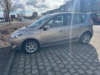 Gebraucht Renault Scénic III Dynamique 106 PS (77 kW) 2009 Beige Van / Kleinbus