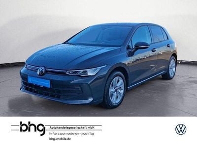 Grau Gebraucht 2025 VW Golf VIII | 27.260 € (Guter Preis)