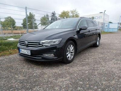 Gebraucht VW Passat Business 150 PS (110 kW) 2022 Schwarz Kombi