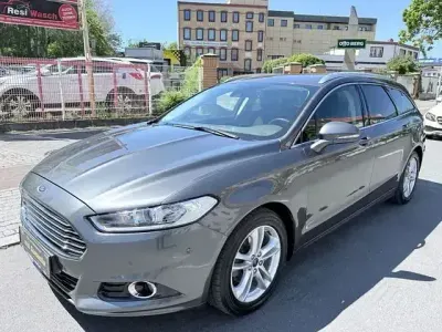 Gebraucht Ford Mondeo Titanium 150 PS (110 kW) 2017 Grau Kombi