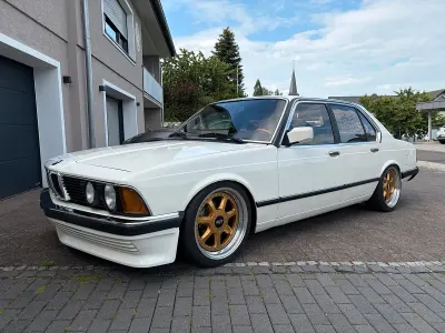 Gebraucht BMW 728 184 PS (135 kW) 1986 Weiß Limousine