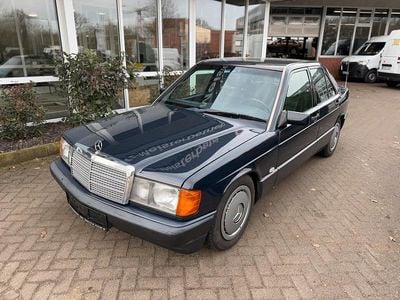 Gebraucht Mercedes 190 136 PS (100 kW) 1994 Blau Limousine