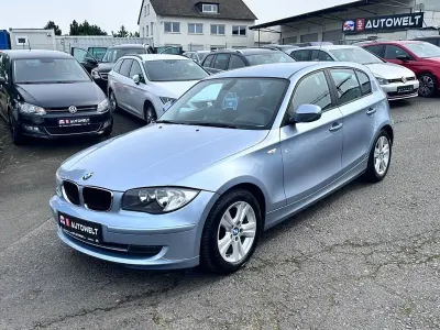 Gebraucht BMW 116 Advantage 122 PS (89 kW) 2011 Blau Kleinwagen